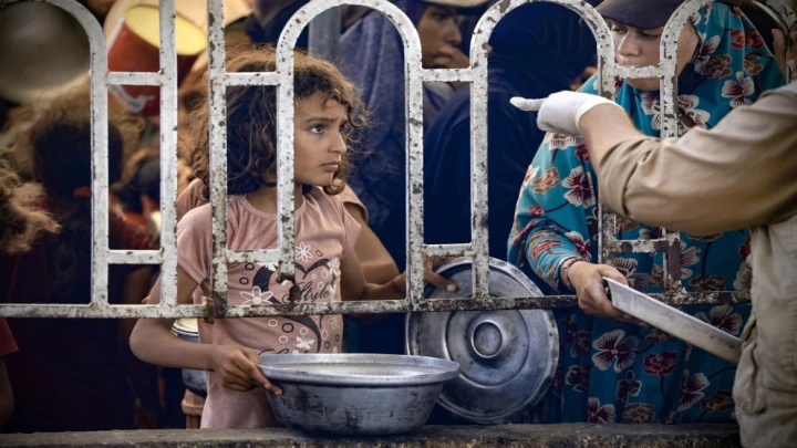 %1 فقط من أموال تبرعات جمعتها "الإخوان" لغزة وصلت الهيئة الخيرية
