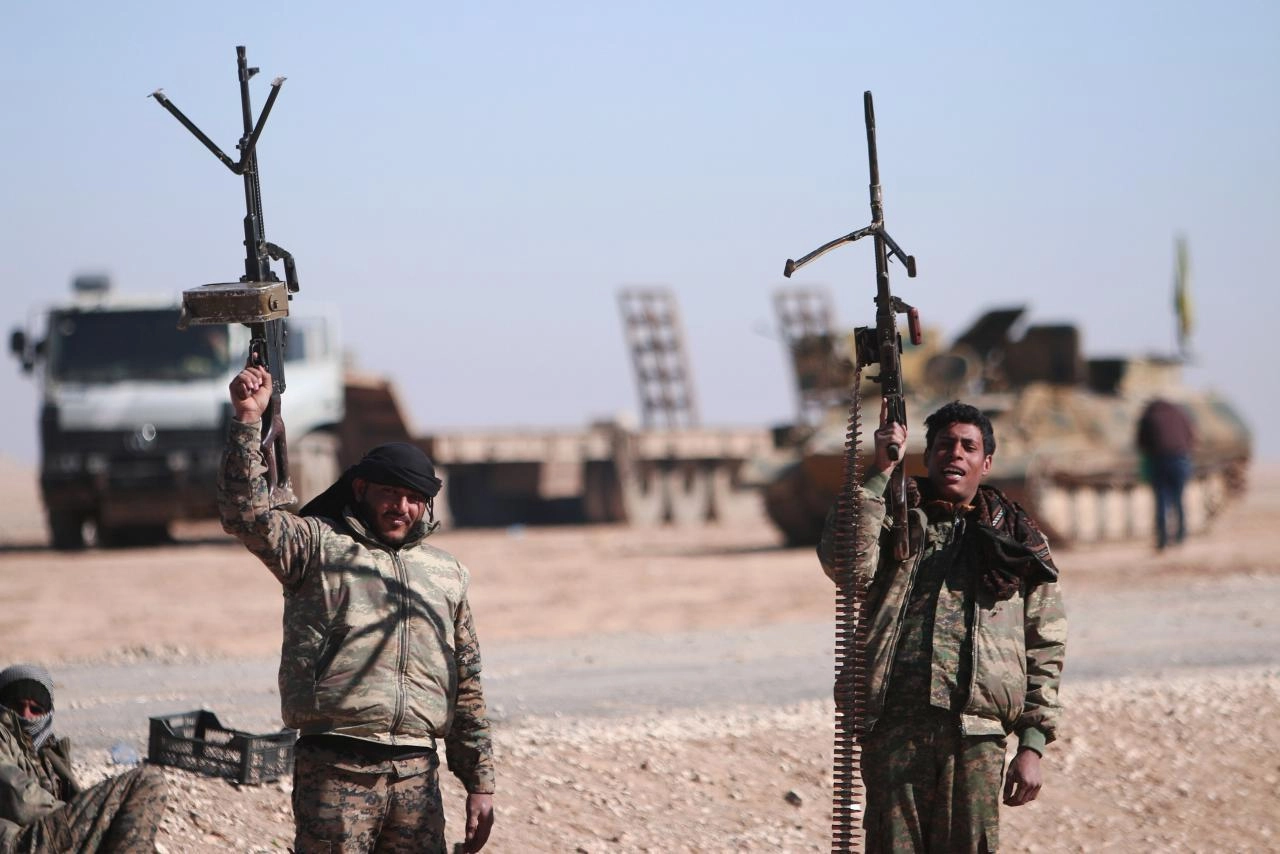 مقتل ١٨ شخصا في تفجير سيارة مفخخة