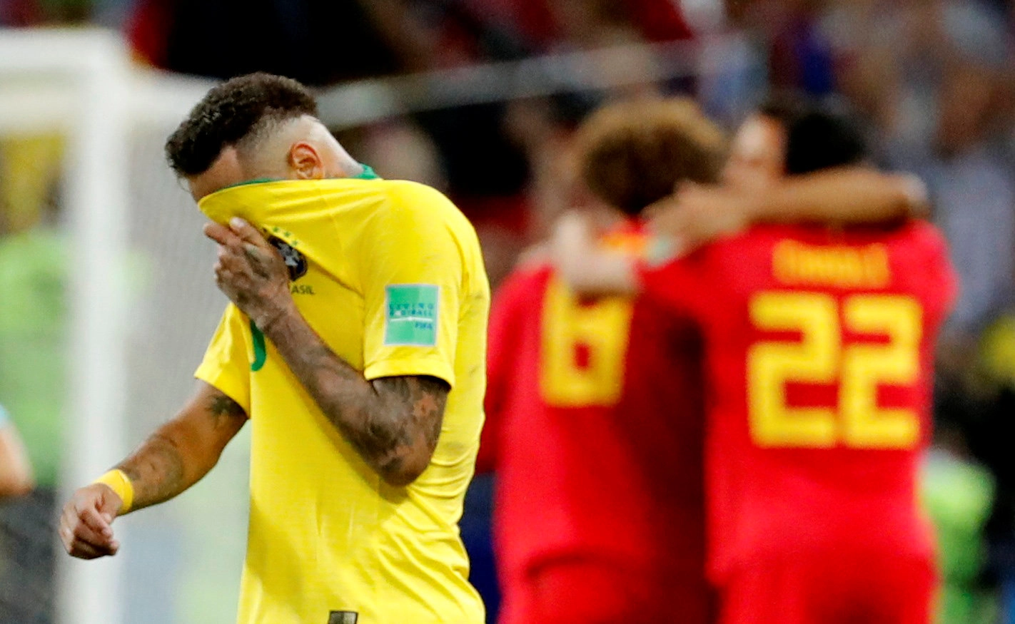 بلجيكا تقصي البرازيل وتلتقي فرنسا في نصف النهائي