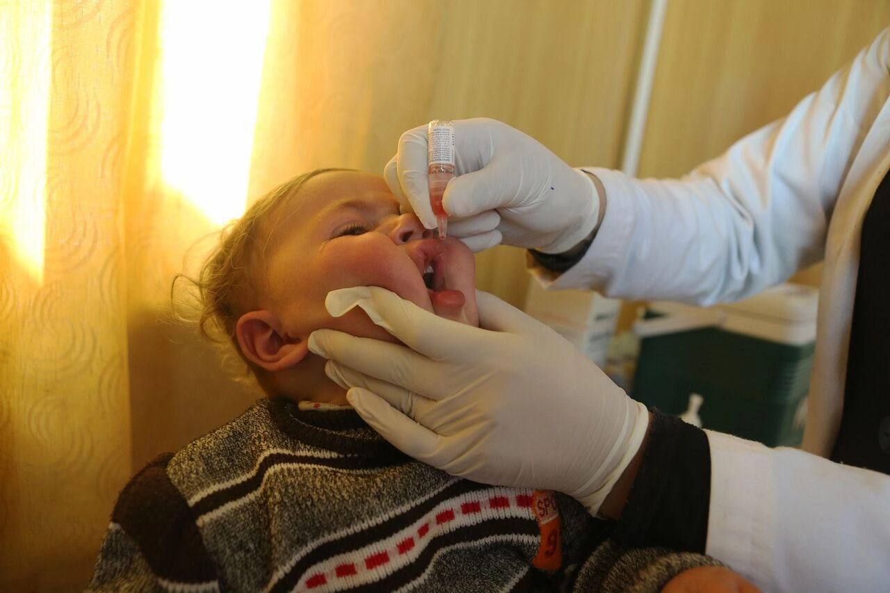 علاج 51 نازحاً في الأردن