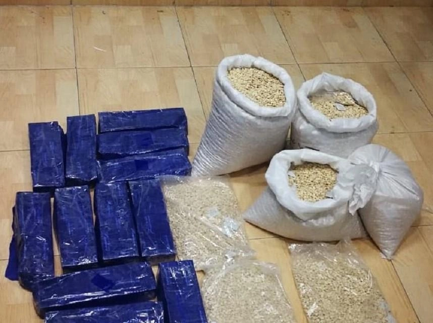  إحباط تهريب 235 الف حبة مخدرة والقبض على 7 متورطين  
