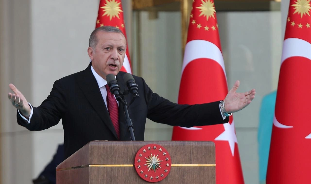 إردوغان يتعهد بالتقدم في مجال حقوق الإنسان 