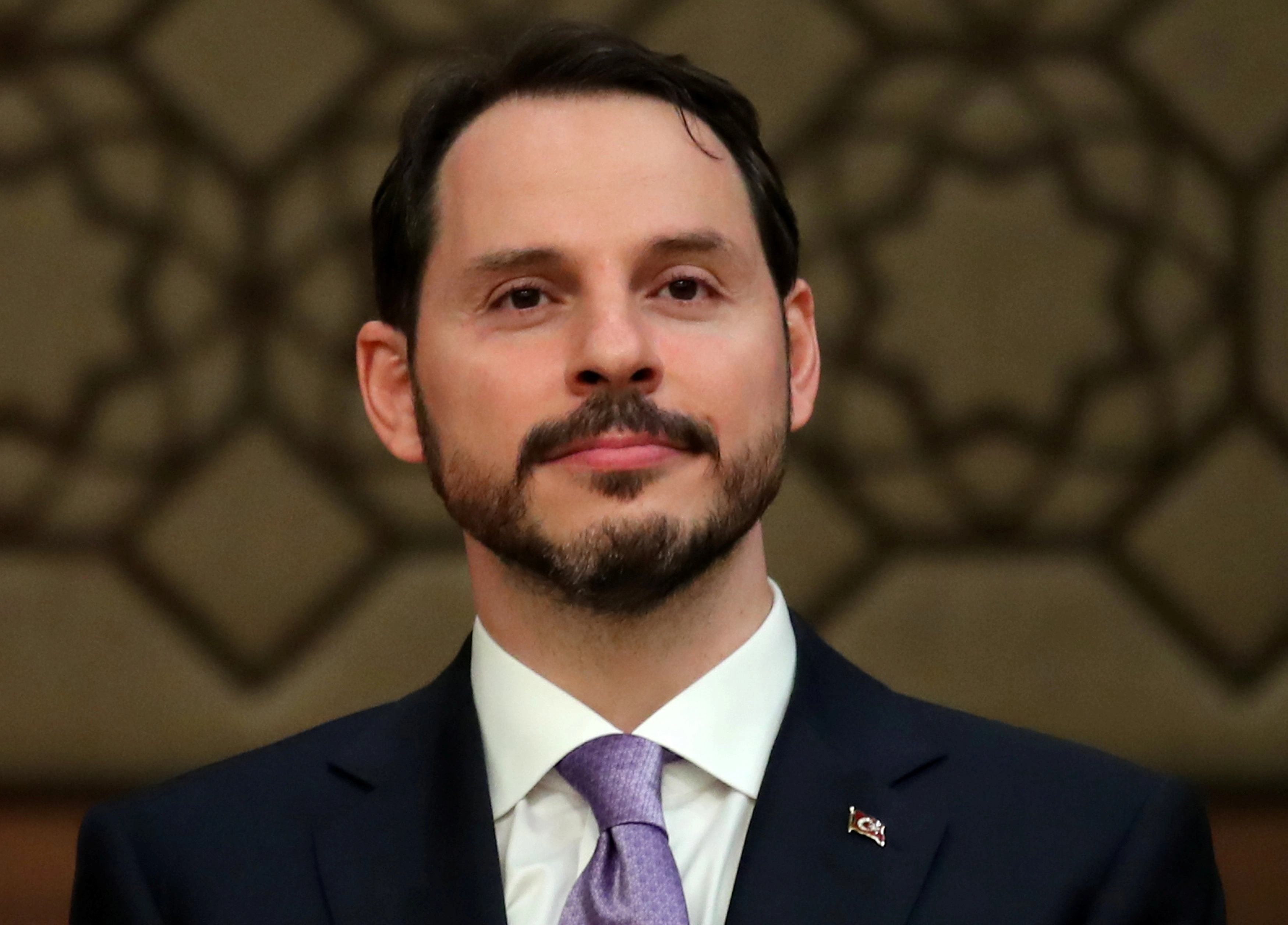 إردوغان يعين صهره وزيرا للمالية