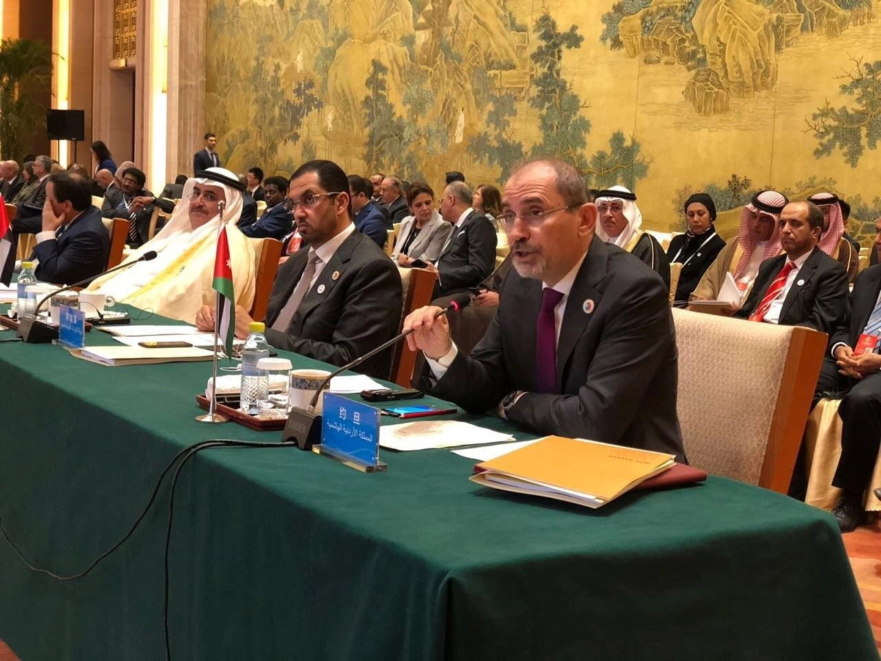 الأردن يعمل مع الصين نحو حل سياسي للأزمة السورية 
