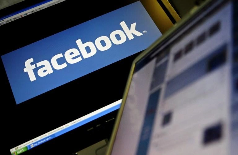 فيسبوك تجرب إعلانات بتقنية الواقع المعزز 