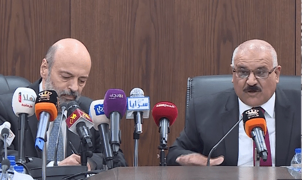 الرزاز: لا نملك ترف أن نكون حكومة تصريف أعمال 