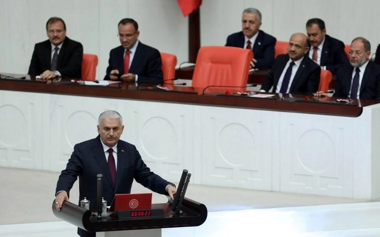 يلدريم يفوز برئاسة البرلمان
