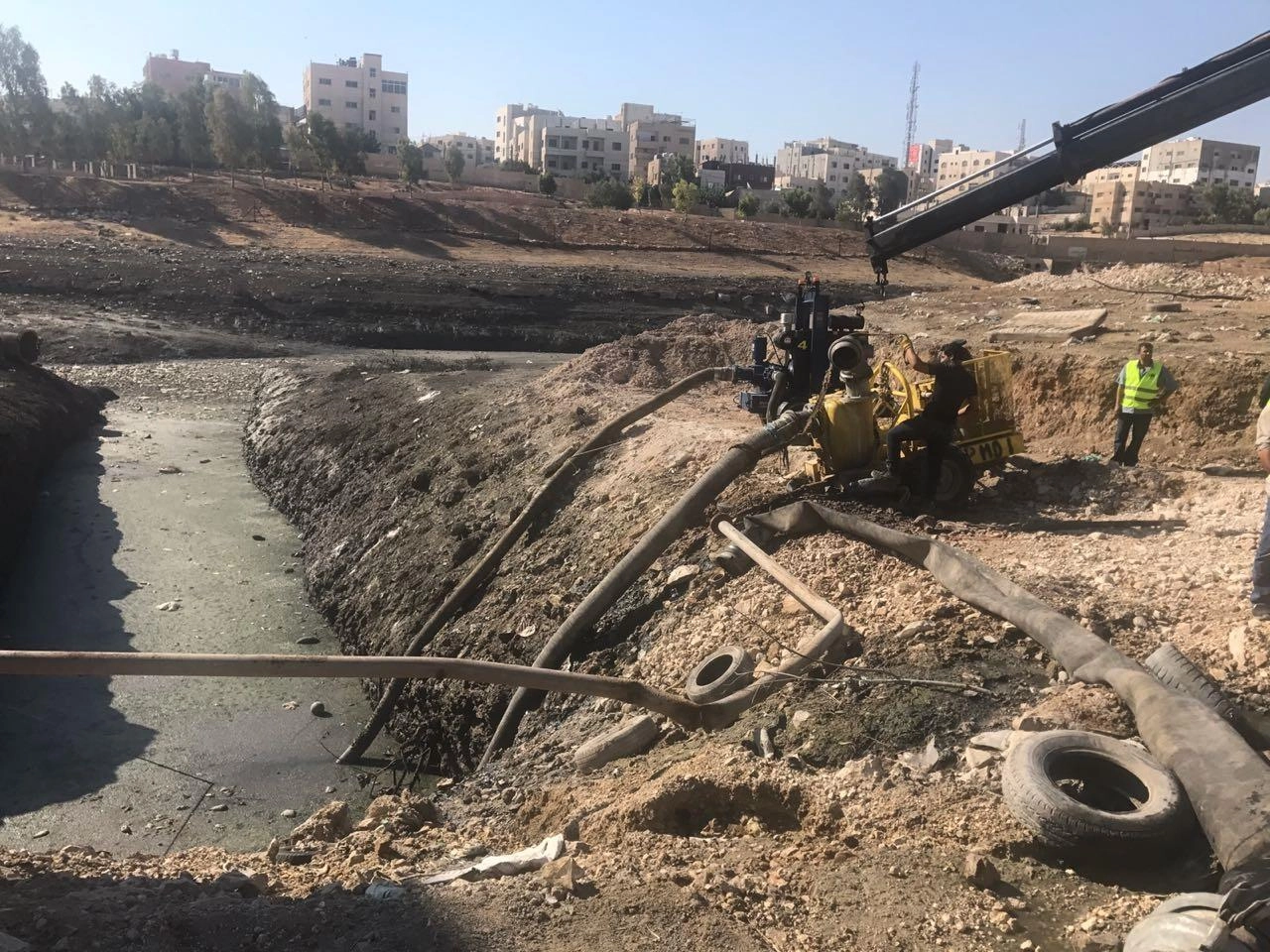 بدء تفريغ بركة الرصيفة