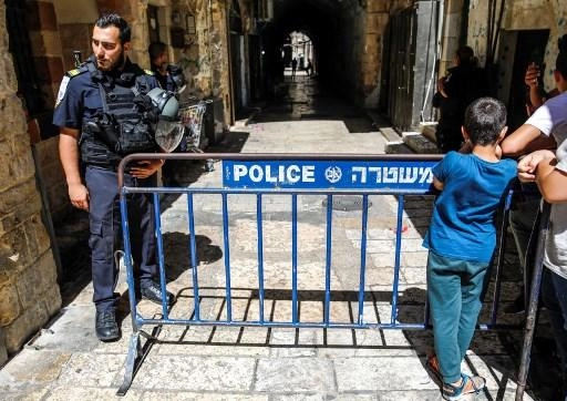 إسرائيل تعيد فتح بوابات الأقصى بعد مواجهات مع الفلسطينيين