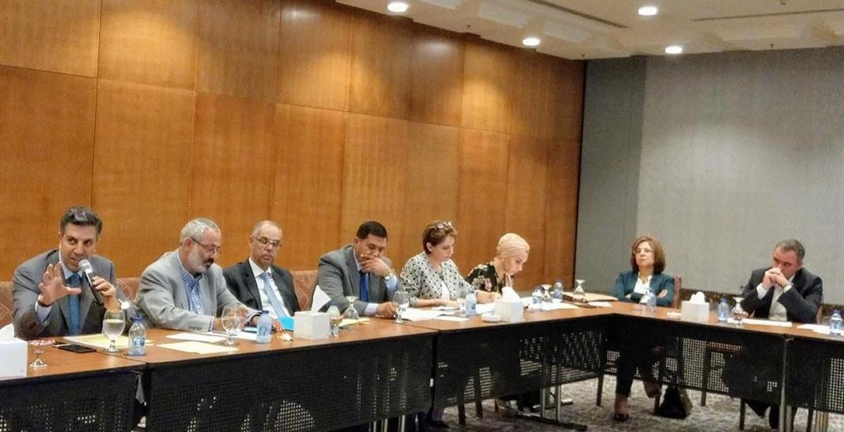 المطالبة بخطة شاملة لتطوير القطاع العام 