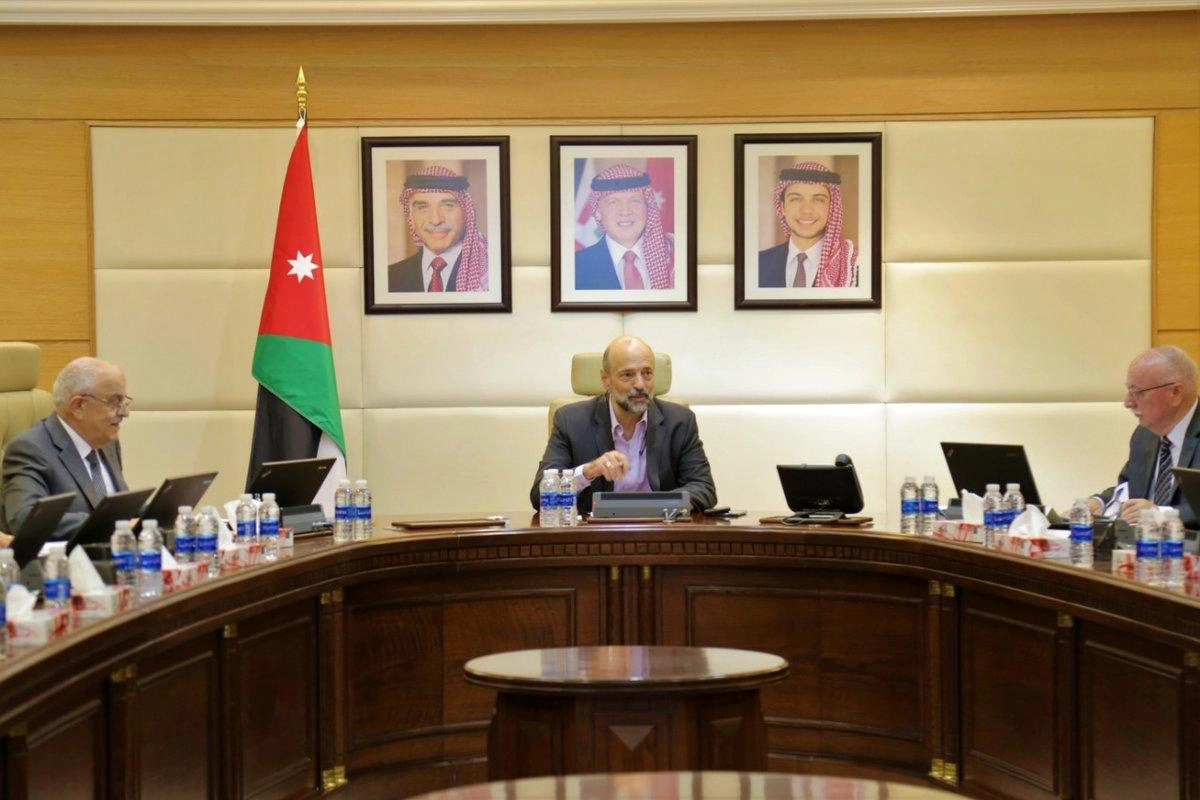 الموافقة على إنشاء شبكة سكك حديدية وطنية
