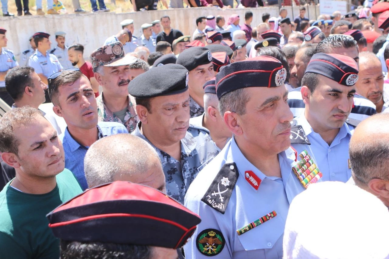 آلاف يشيعون جثمان الشهيد قوقزة 