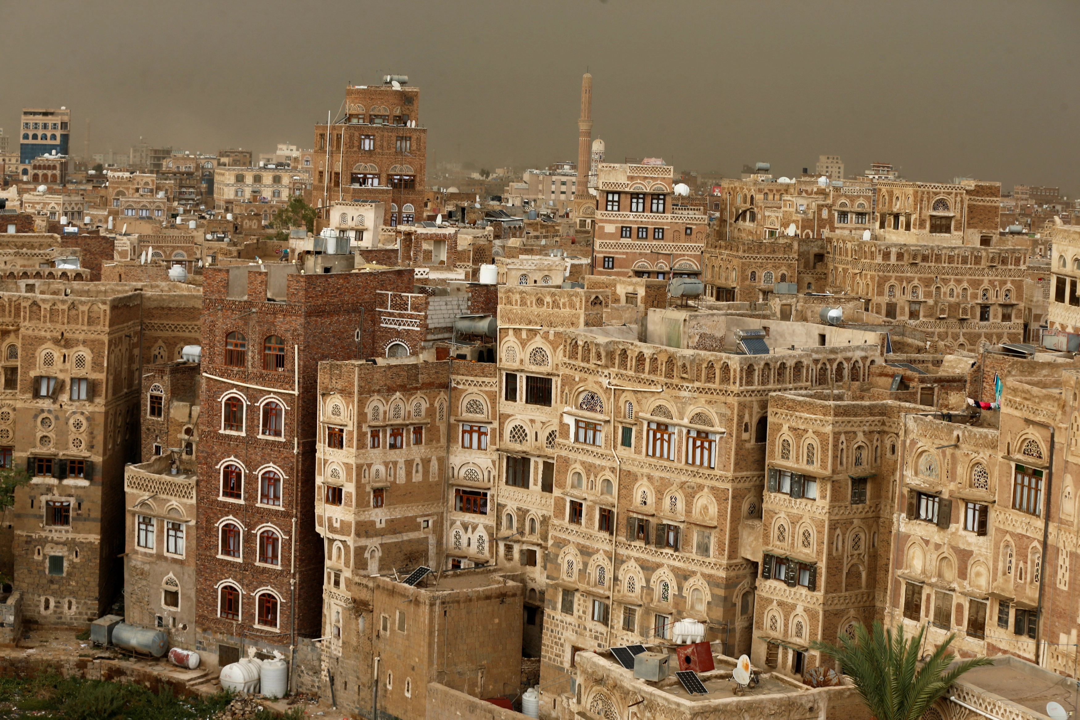 الحرب تهدد التراث المعماري القديم