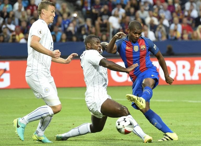 برشلونة يبيع البرازيلي سانتوس إلى ساسوولو