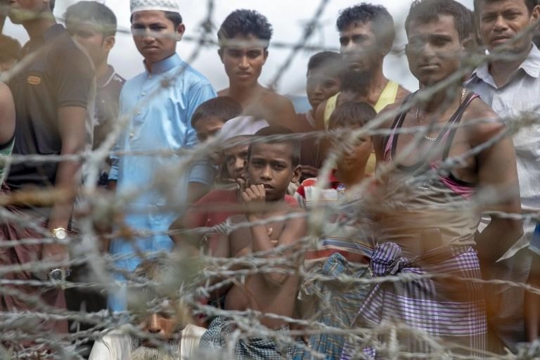 آلاف يتظاهرون للمطالبة "بالعدالة" بعد عام على نزوحهم