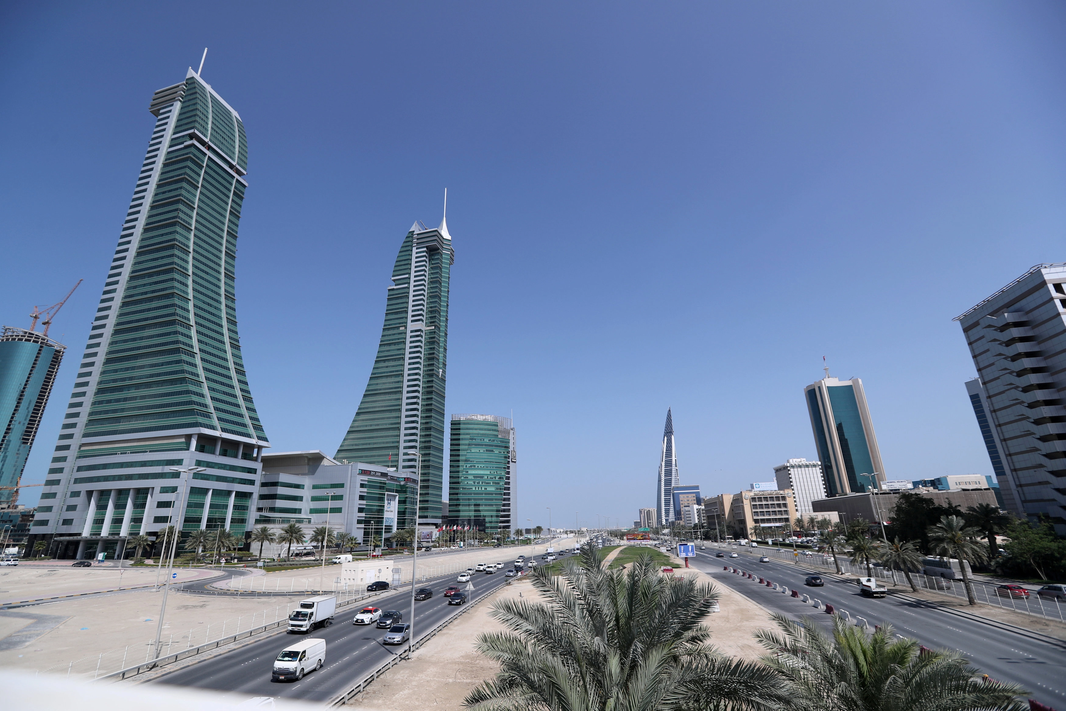 السعودية والكويت والإمارات تقدم 10 مليارات دولار للبحرين