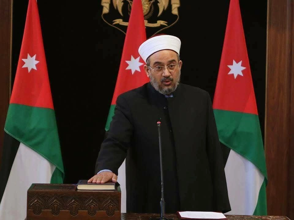 الدعوة إلى محاربة الإشاعة وخطاب الكراهية 