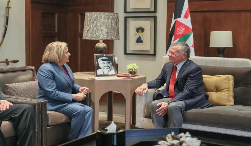 الملك يبحث عملية السلام مع مسؤولة في مجلس النواب الأميركي