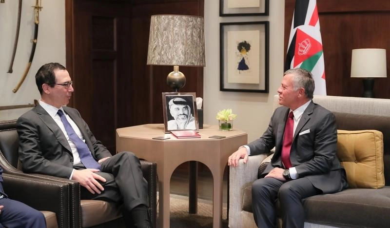 الملك ووزير الخزانة الأميركي يبحثان تعزيز التعاون الاقتصادي 