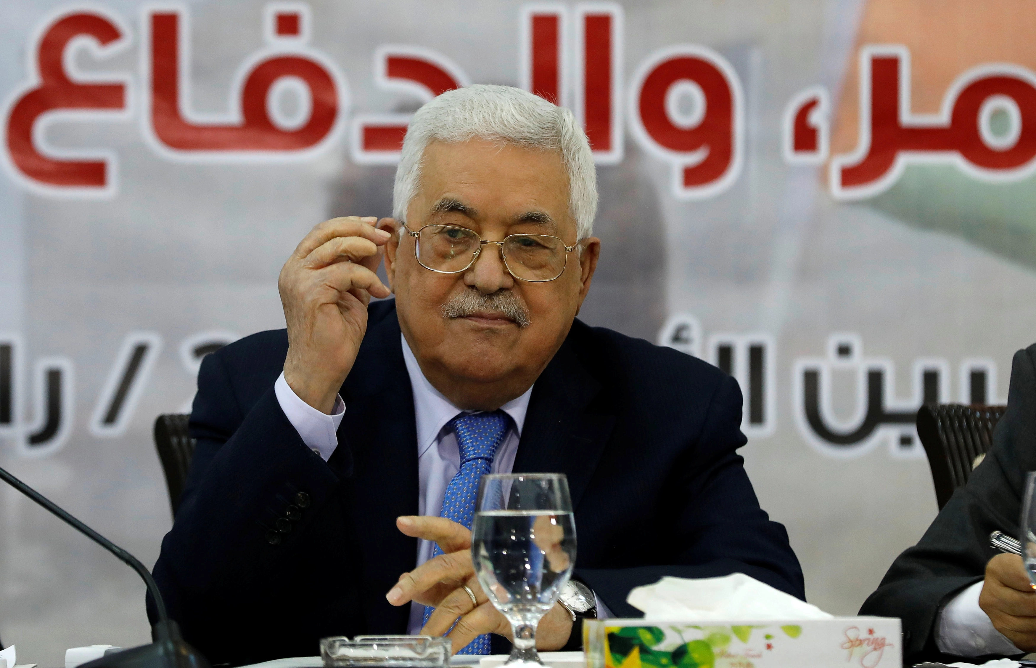 الرئيس الفلسطيني: "صفقة القرن" لن تمر كما مر وعد بلفور