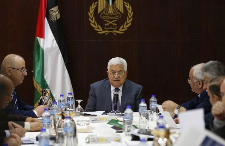 تعليق الاعتراف بإسرائيل ووقف التنسيق الأمني
