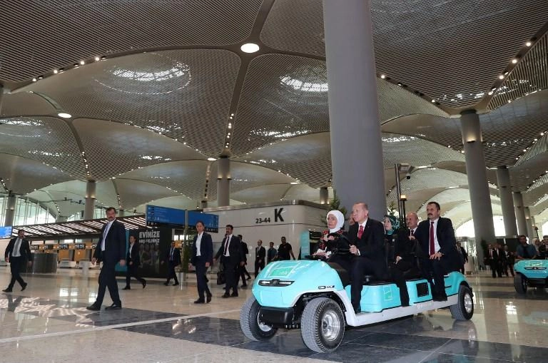 أردوغان يفتتح "مطار إسطنبول" الجديد