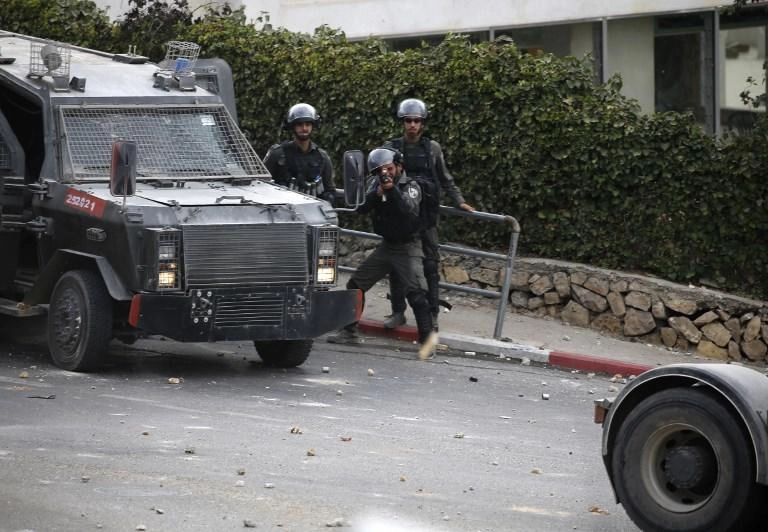 إصابات خلال اقتحام الاحتلال لمقر محافظة القدس