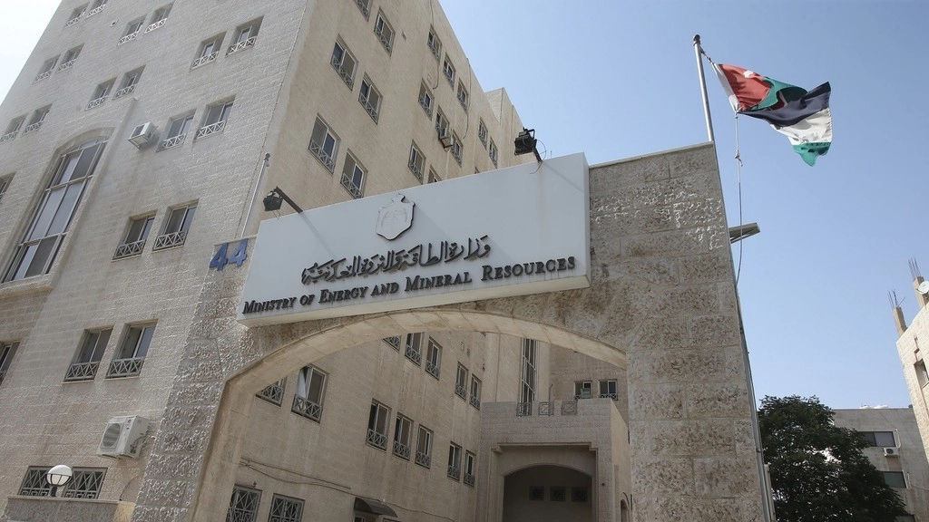تدشين مشروع "دايهان" لطاقة الرياح في الطفيلة