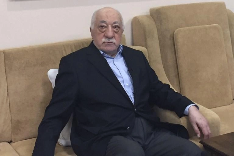 مناقشة طلبات تركية لتسليم أحد معارضيها