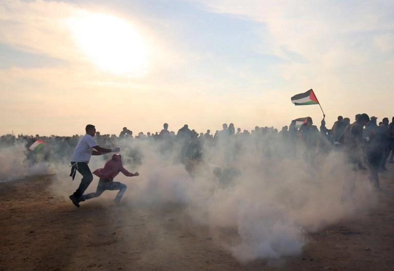 إصابة عشرات الفلسطينيين برصاص الاحتلال الإسرائيلي