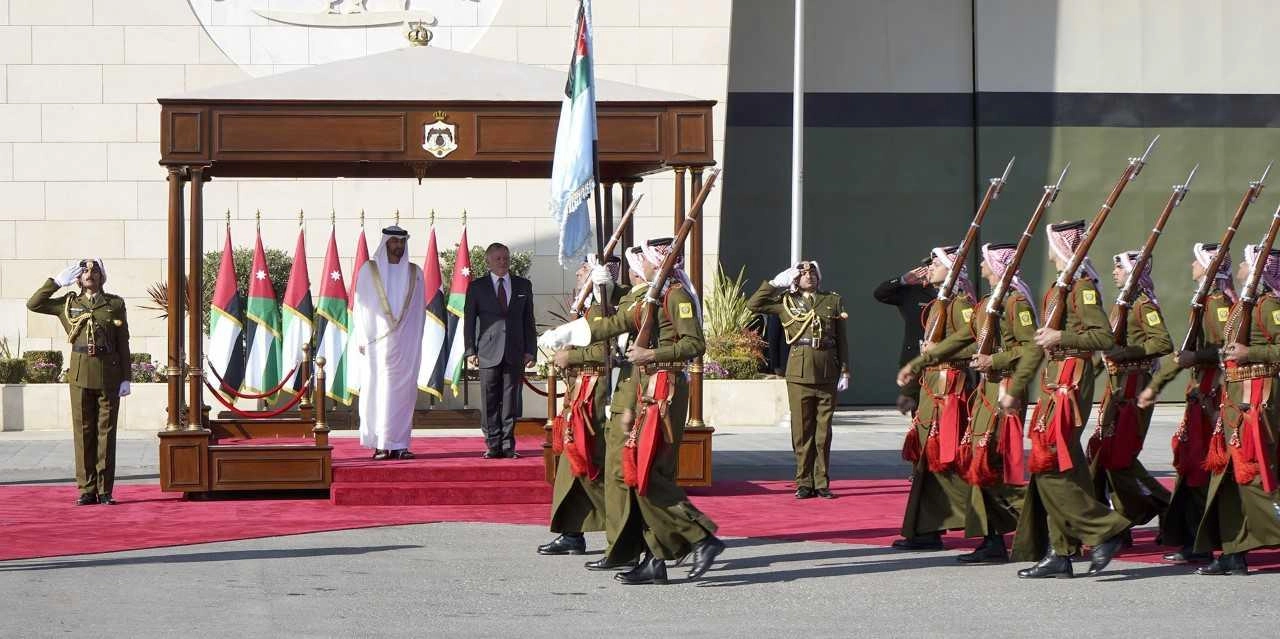 مباحثات بين الملك وولي عهد أبو ظبي في قضايا عدة