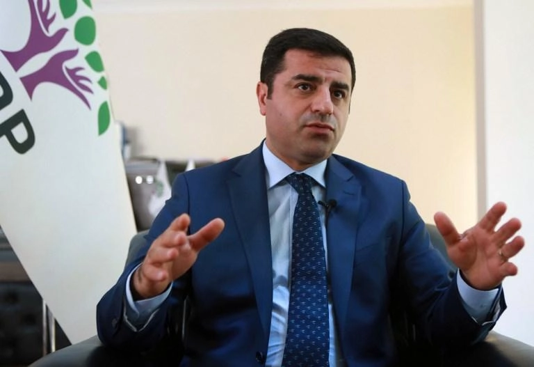 اعتبار طلب الاتحاد الأوروبي الإفراج عن معارض كردي "يتجاوز الحدود"