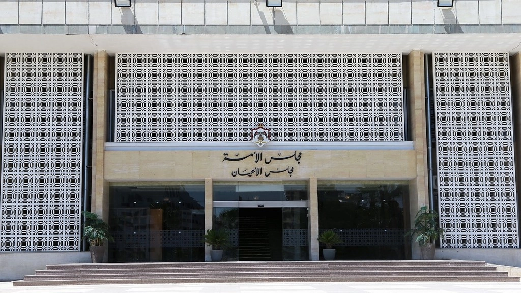 اللجنة المالية للأعيان تقر مشروع القانون المُعاد من مجلس النواب
