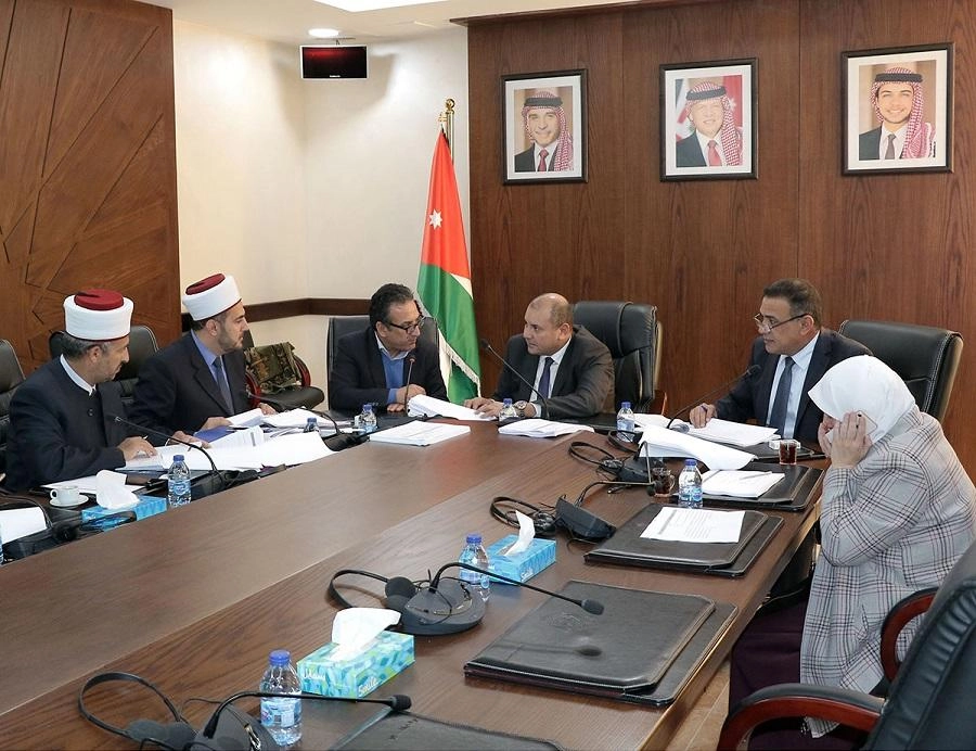 اللجنة القانونية تناقش القانون المؤقت للأحوال الشخصية