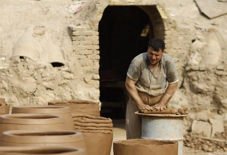 صناعة الفخاريات مهنة سومرية تقاوم الحداثة 