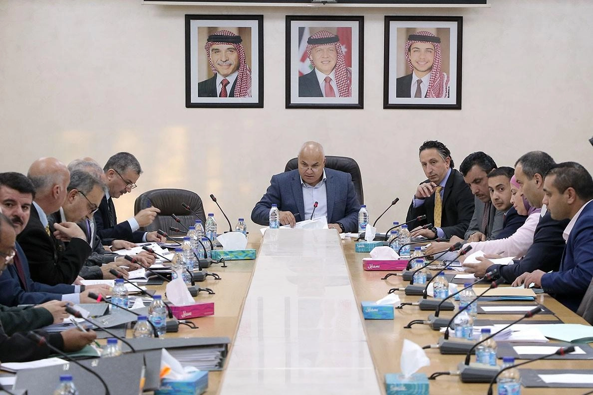 اللجنة المالية النيابية تواصل مناقشة تقرير ديوان المحاسبة لسنة 2016