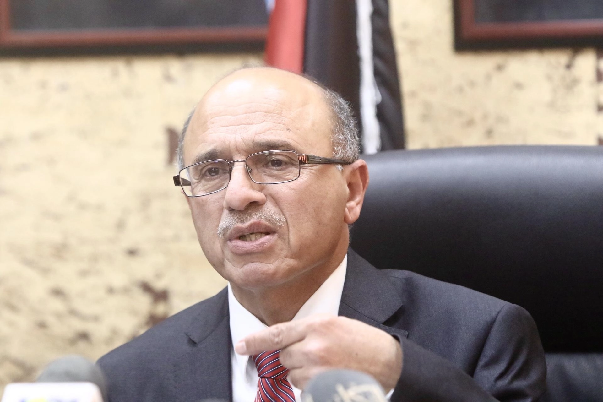 استخدام المنغنيز مع أوكتان 90 بدلا من الحديد لارتفاع جودته