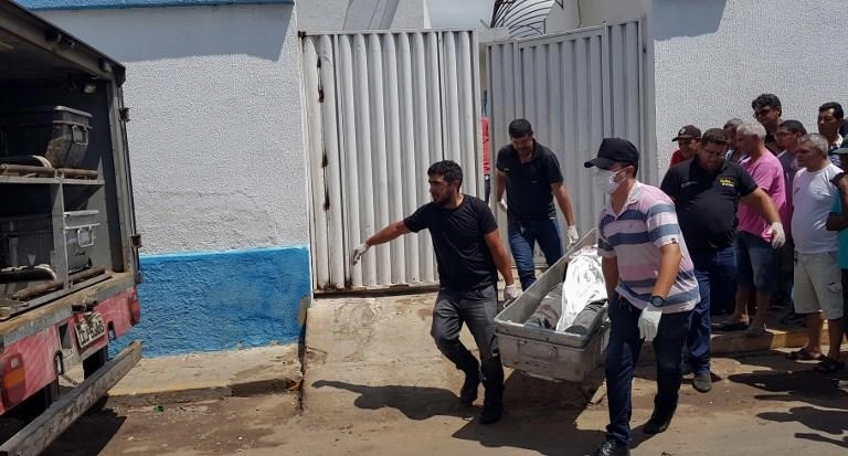 مقتل 14 شخصا في سطو مسلح على بنك