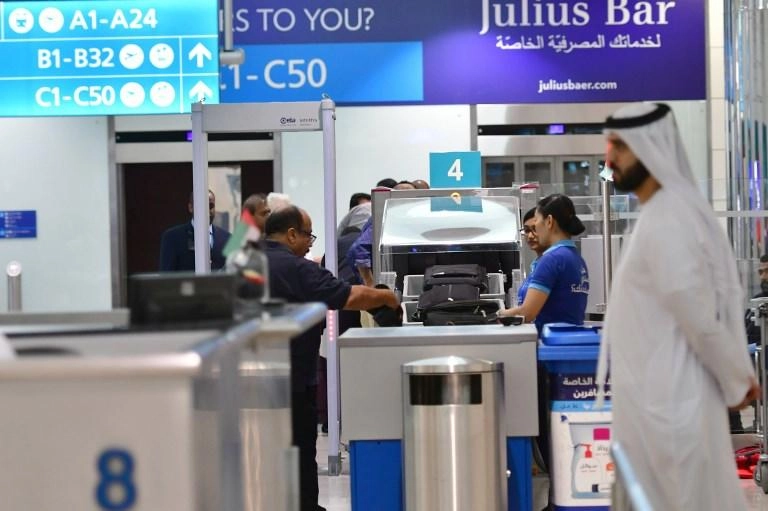 مطار دبي يستقبل المسافر رقم مليار