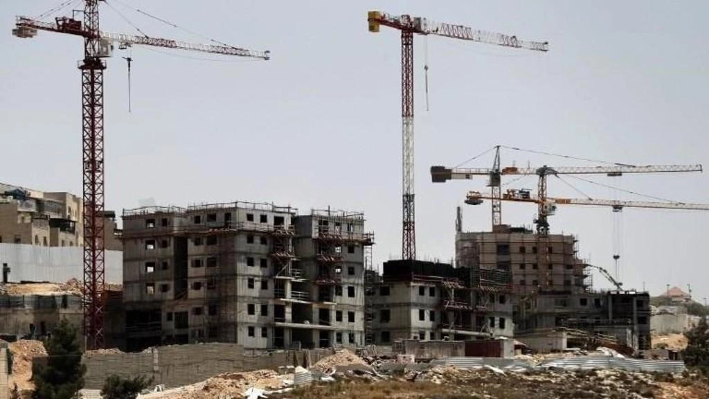 إسرائيل توافق على خطط لبناء نحو 2200 مسكن استيطاني