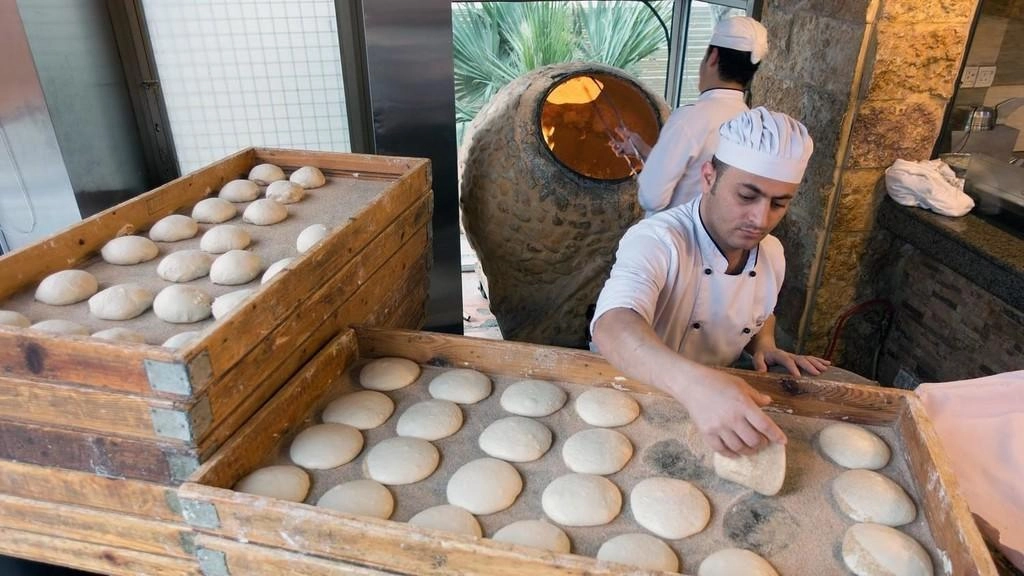 تعليمات جديدة لحصر المستفيدين من دعم الخبز