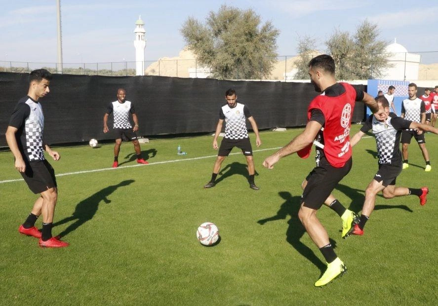 المنتخب الأردني يستعد لمواجهة نظيره الأسترالي الأحد