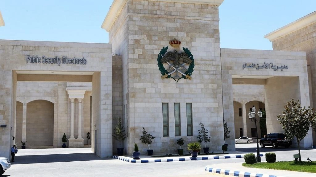 القبض على سارقي صندوق تبرعات مسجد