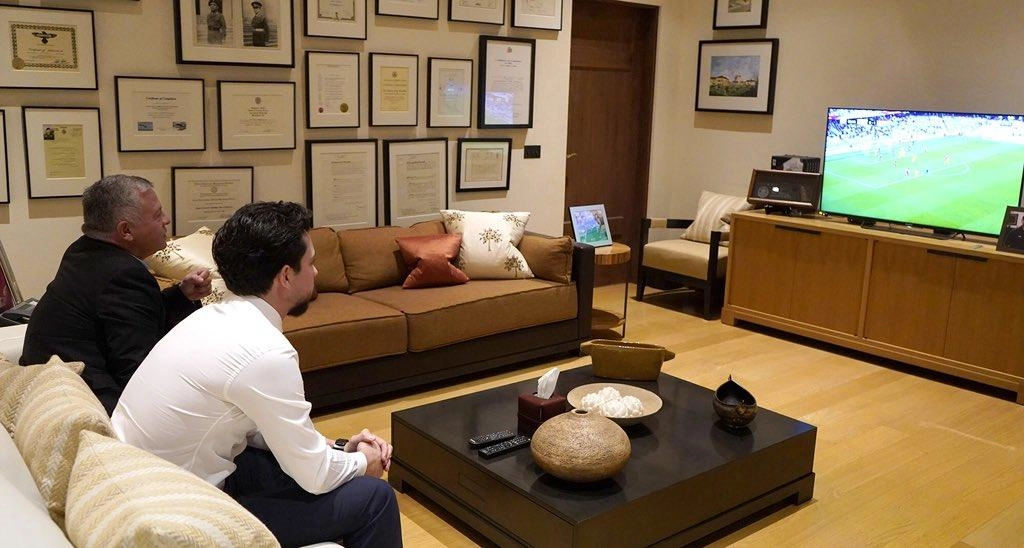 الملك يهنئ بفوز النشامى