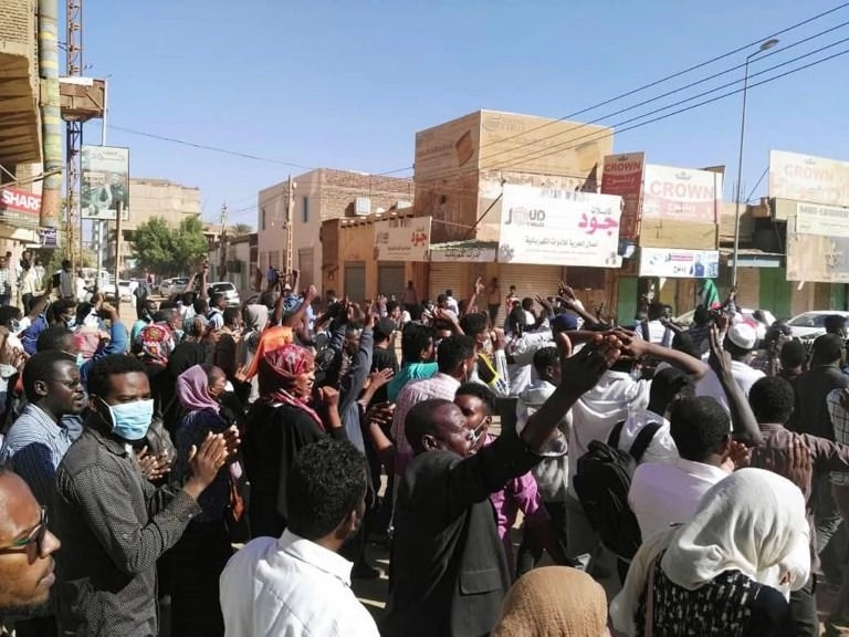 توقيف 816 شخصاً خلال 381 تظاهرة في الأسابيع الماضية