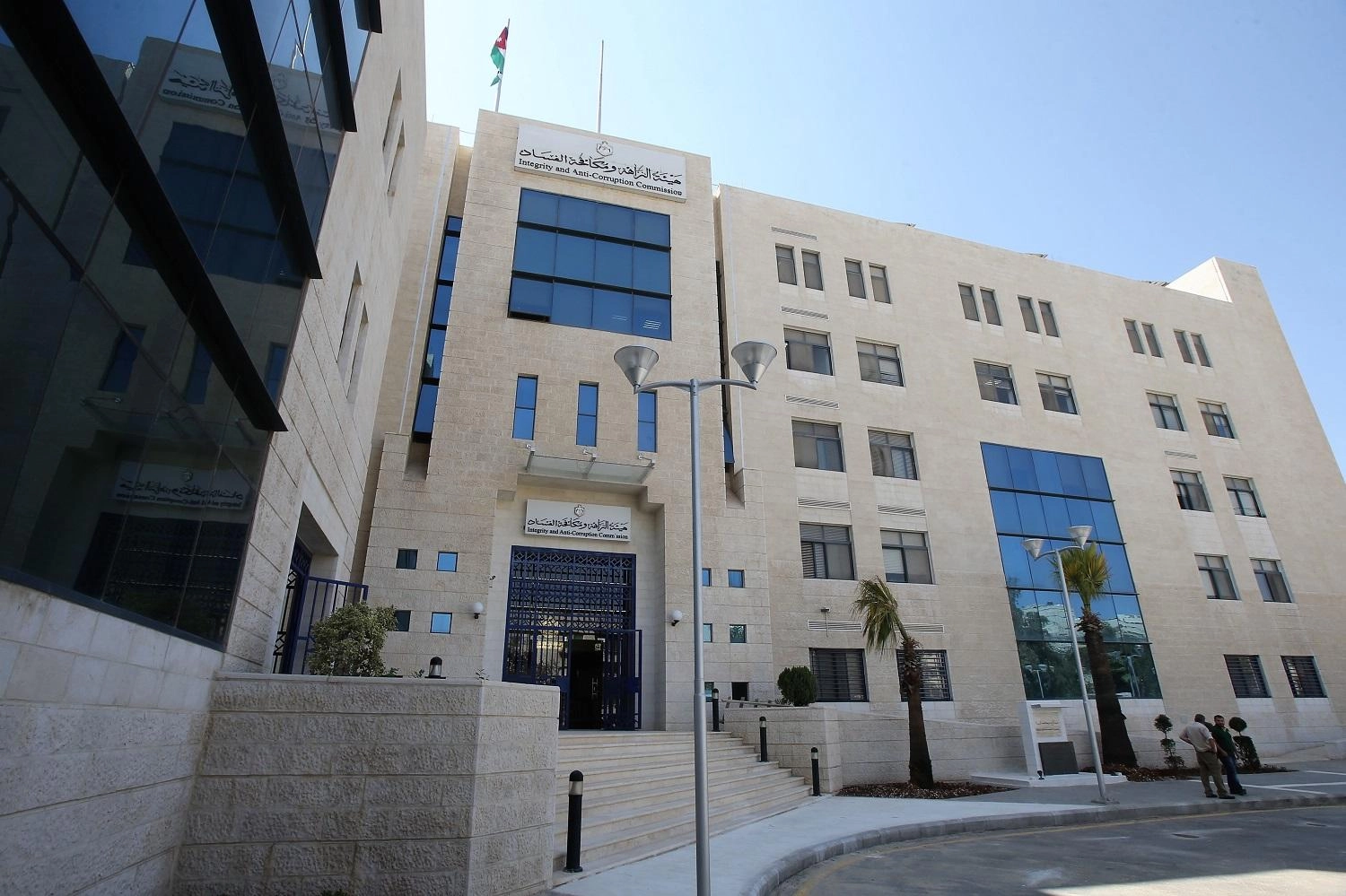 إحالة تجاوزات مالية وقانونية في مستشفيات إلى الادعاء العام