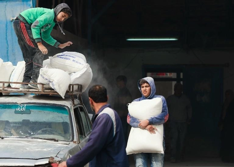 تقليص مساعدات للفلسطينيين بسبب نقص التمويل