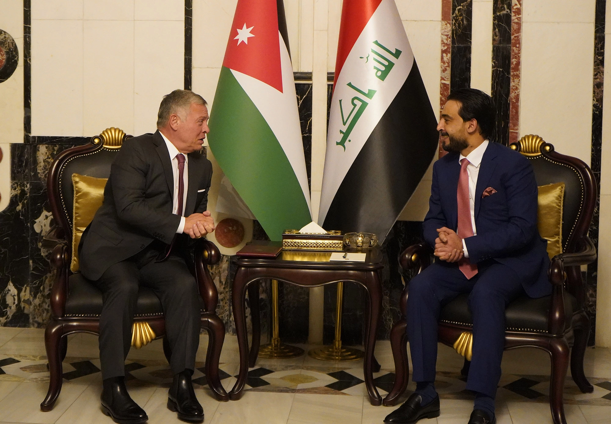 الملك يلتقي سياسيين عراقيين في بغداد