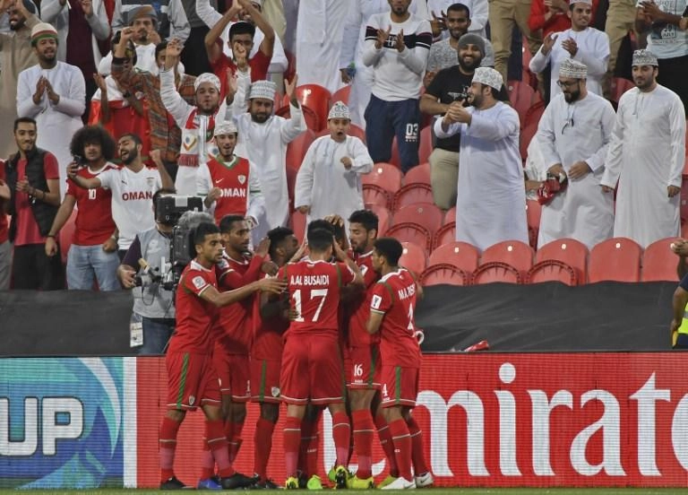 عُمان تتفوق على تركمانستان وتتأهل لدور الـ16