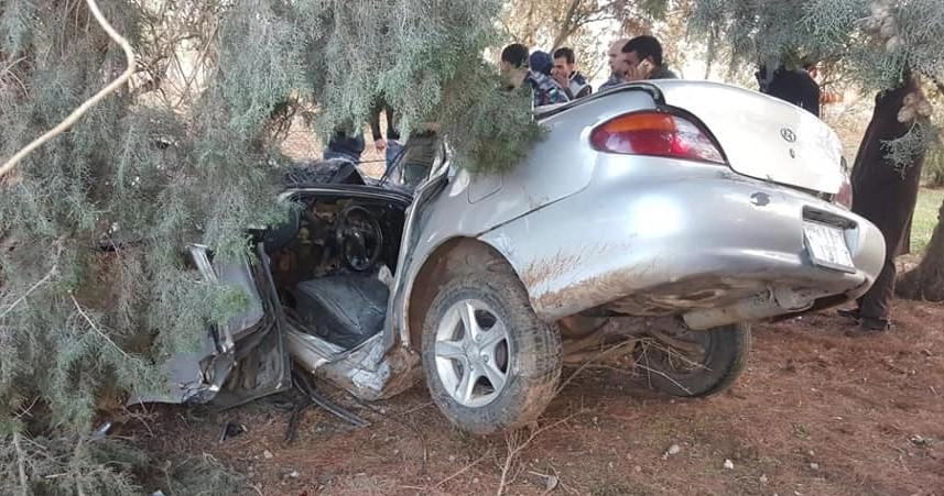 وفاة وإصابة بليغة في حادث تدهور مركبة
